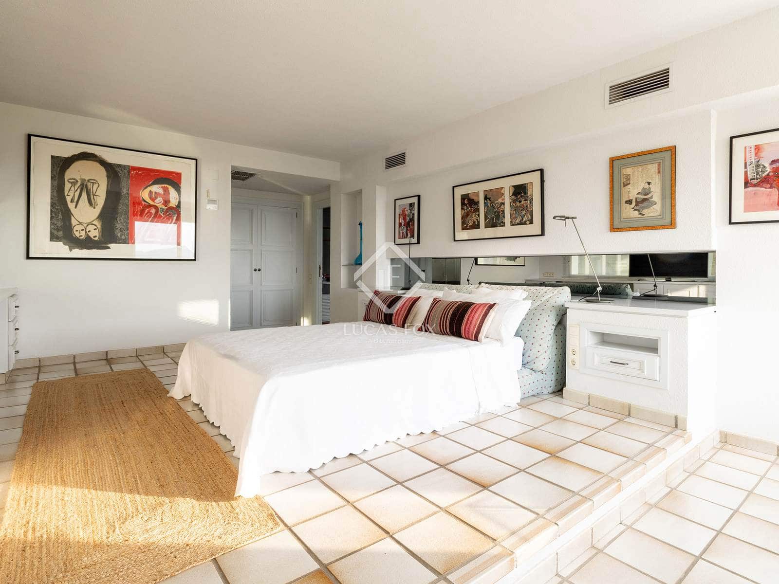 7 bedroom Villa for sale in Altea with pool garage - € 2,100,000 (Ref: 9160656)