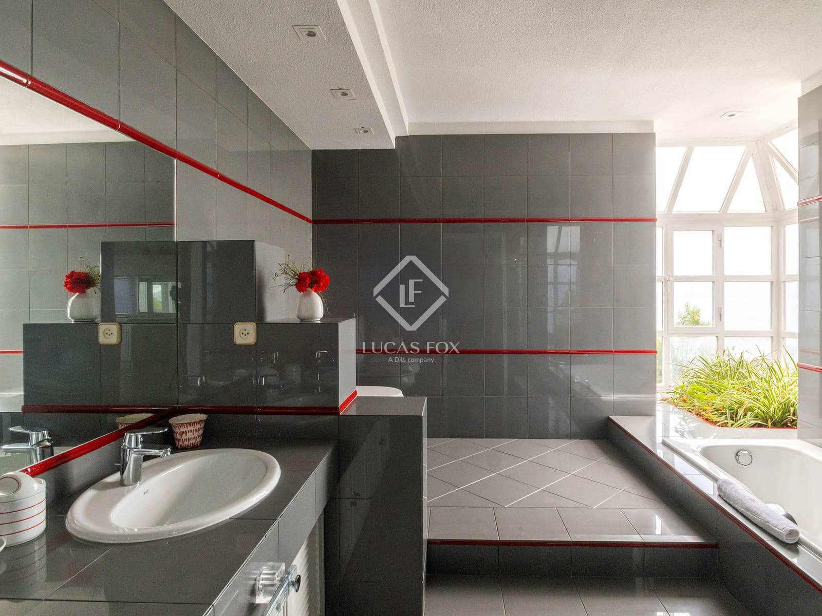 7 bedroom Villa for sale in Altea with pool garage - € 2,100,000 (Ref: 9160656)