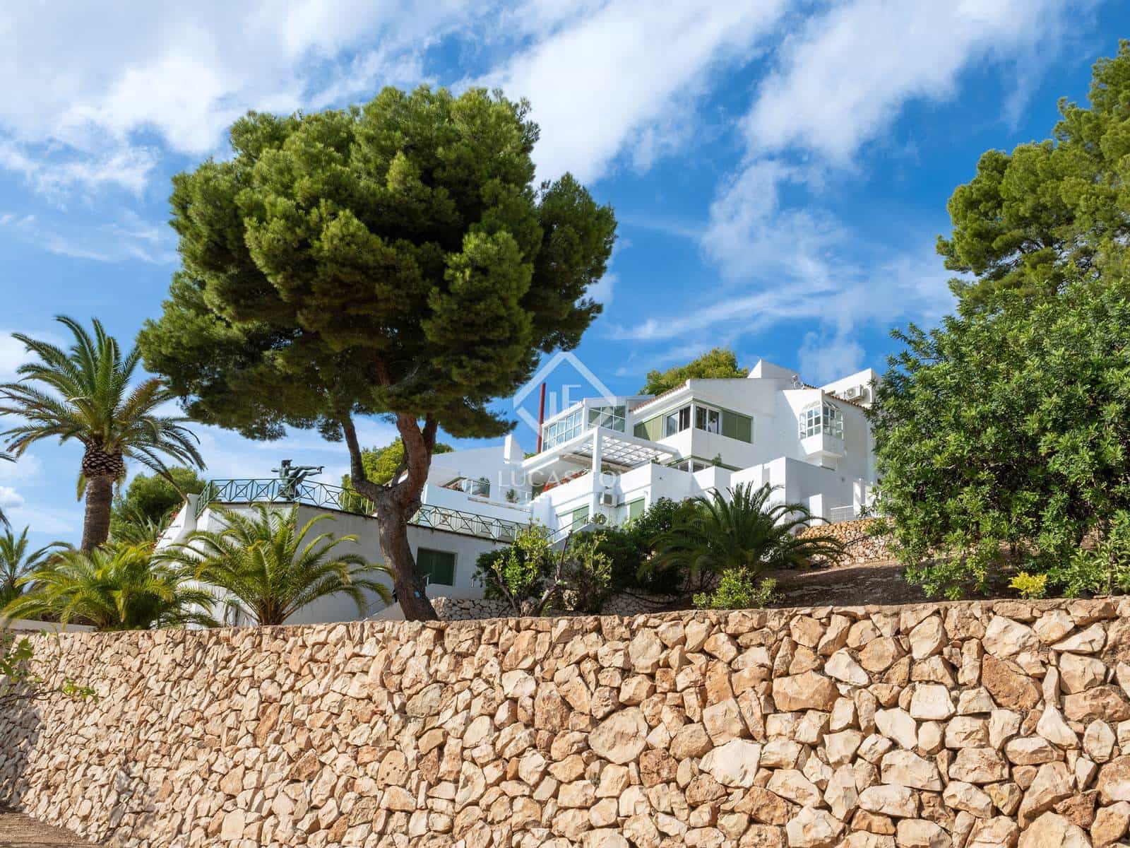 7 bedroom Villa for sale in Altea with pool garage - € 2,100,000 (Ref: 9160656)