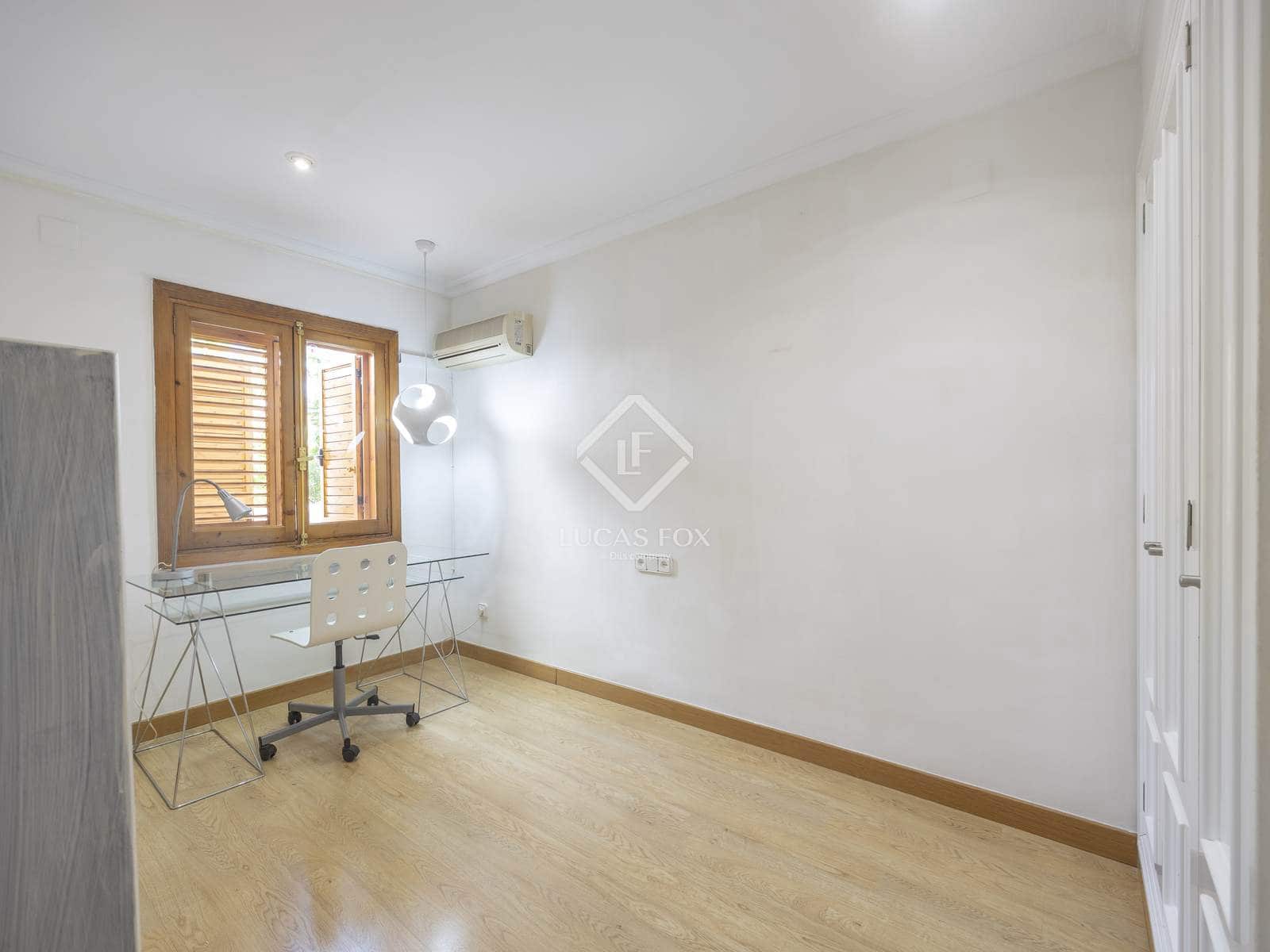 5 sypialnia Willa do wynajęcia w Rocafort z basenem garażem - 2 900 € (Ref: 9162754)