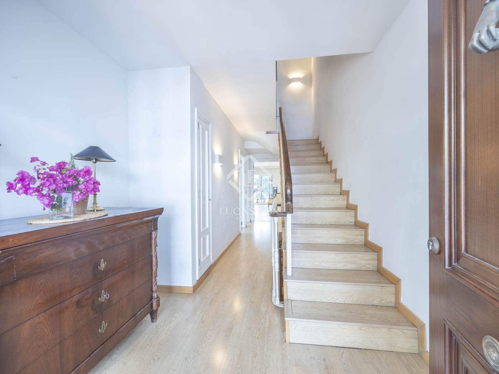 5 sypialnia Willa do wynajęcia w Rocafort z basenem garażem - 2 900 € (Ref: 9162754)
