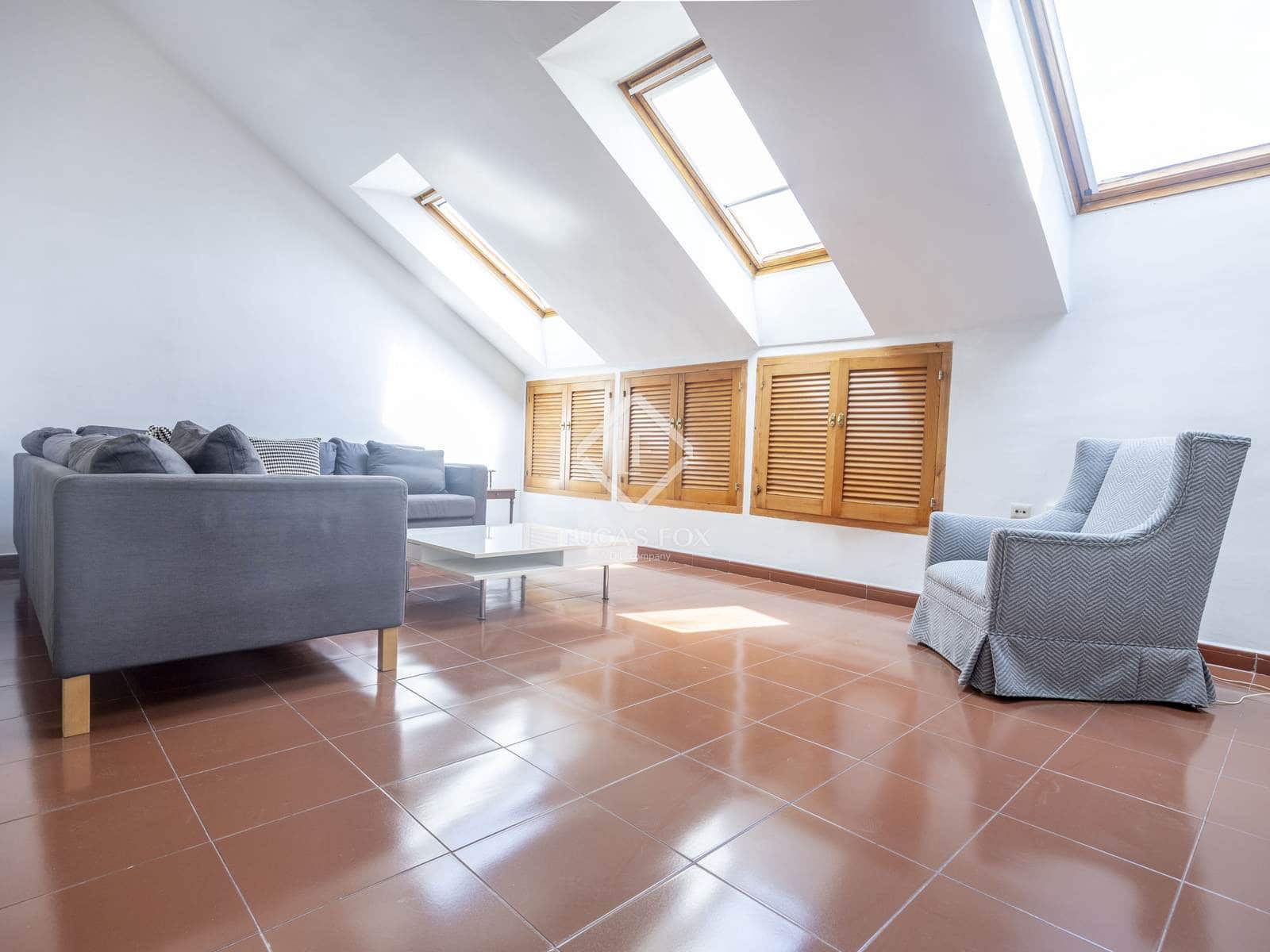 5 sypialnia Willa do wynajęcia w Rocafort z basenem garażem - 2 900 € (Ref: 9162754)