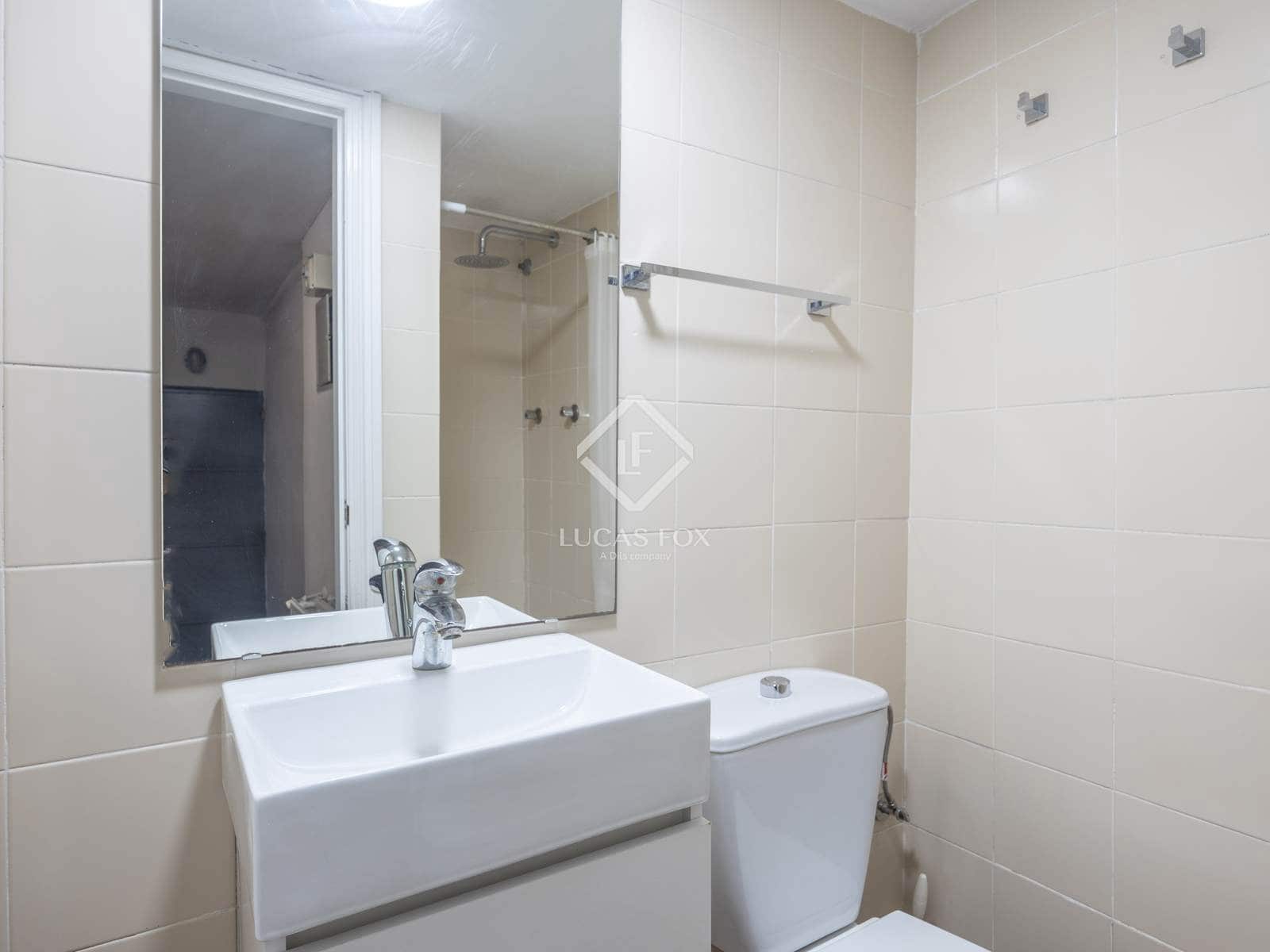 5 sypialnia Willa do wynajęcia w Rocafort z basenem garażem - 2 900 € (Ref: 9162754)