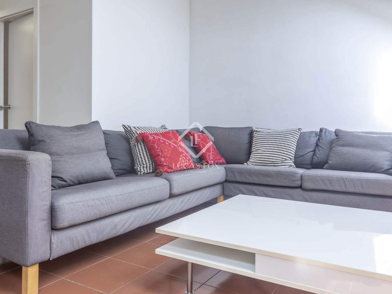 5 sypialnia Willa do wynajęcia w Rocafort z basenem garażem - 2 900 € (Ref: 9162754)