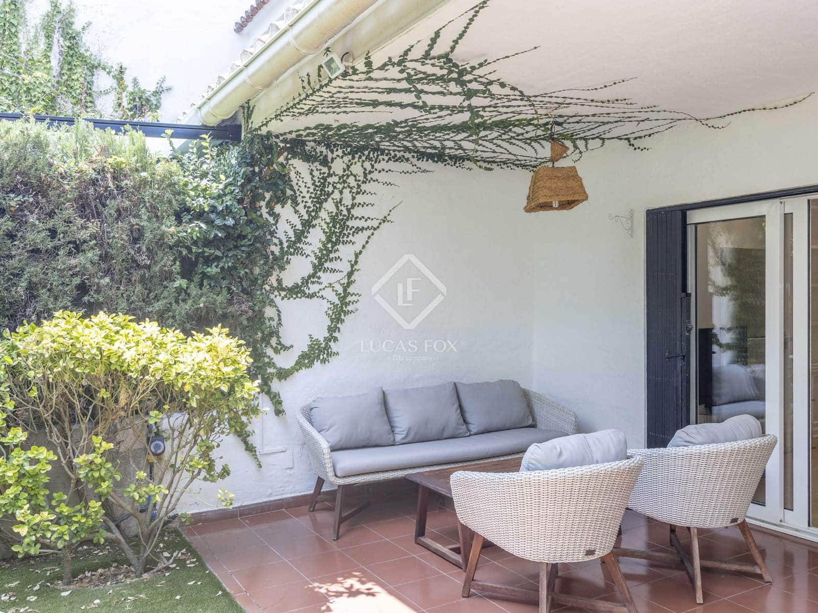 5 sypialnia Willa do wynajęcia w Rocafort z basenem garażem - 2 900 € (Ref: 9162754)