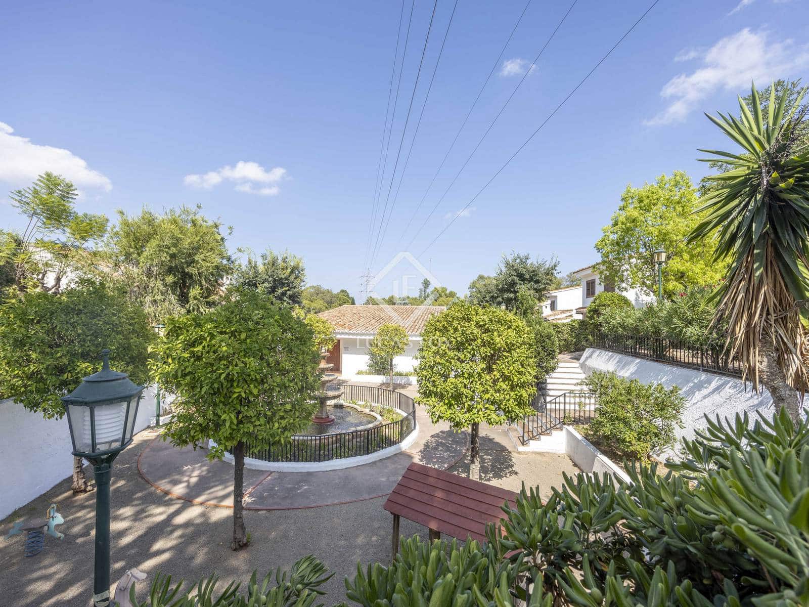 5 sypialnia Willa do wynajęcia w Rocafort z basenem garażem - 2 900 € (Ref: 9162754)
