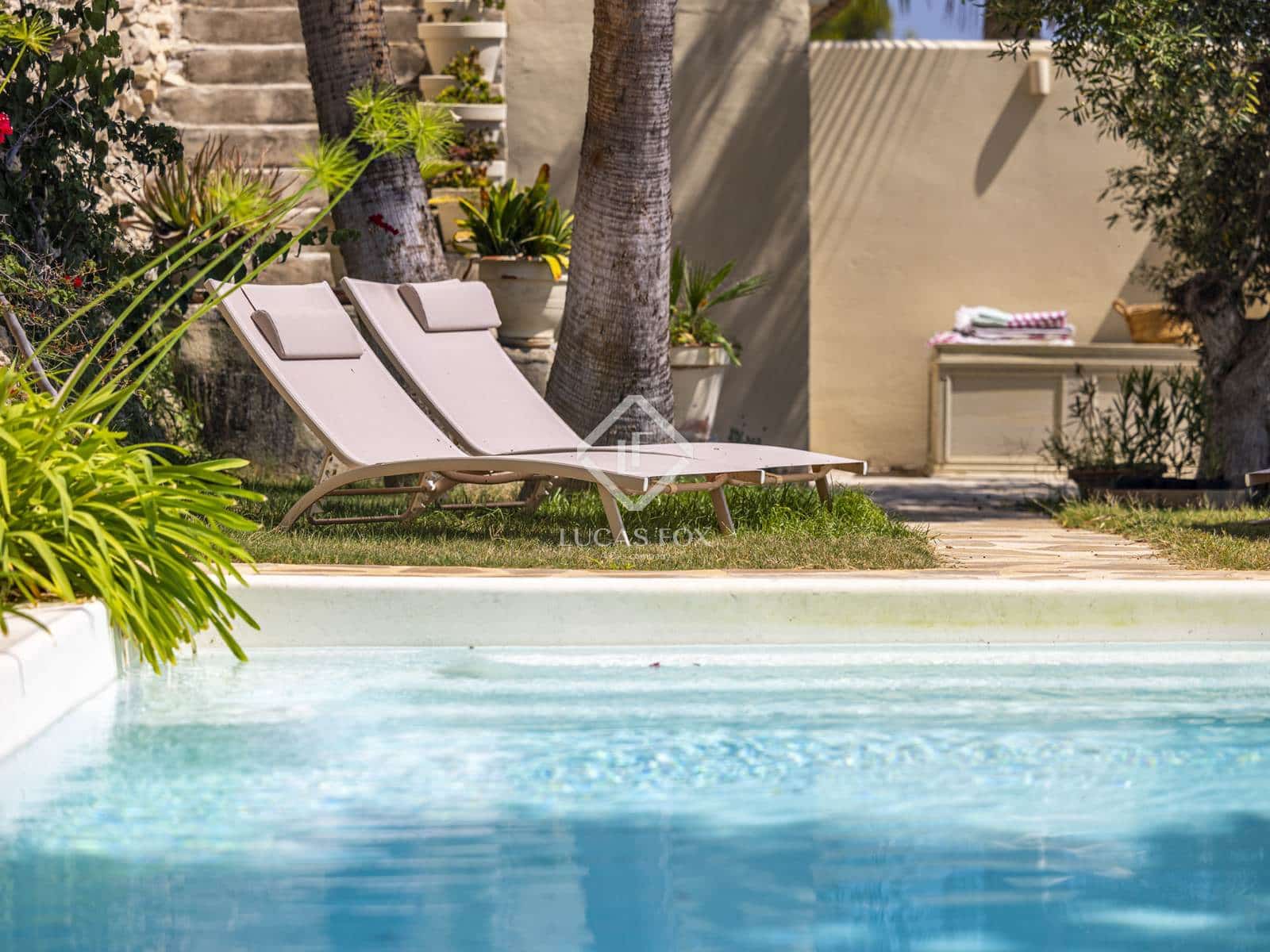 6 makuuhuone Huvila myytävänä paikassa Benissa mukana uima-altaan 
autotalli - 1 675 000 € (Ref: 9162943)