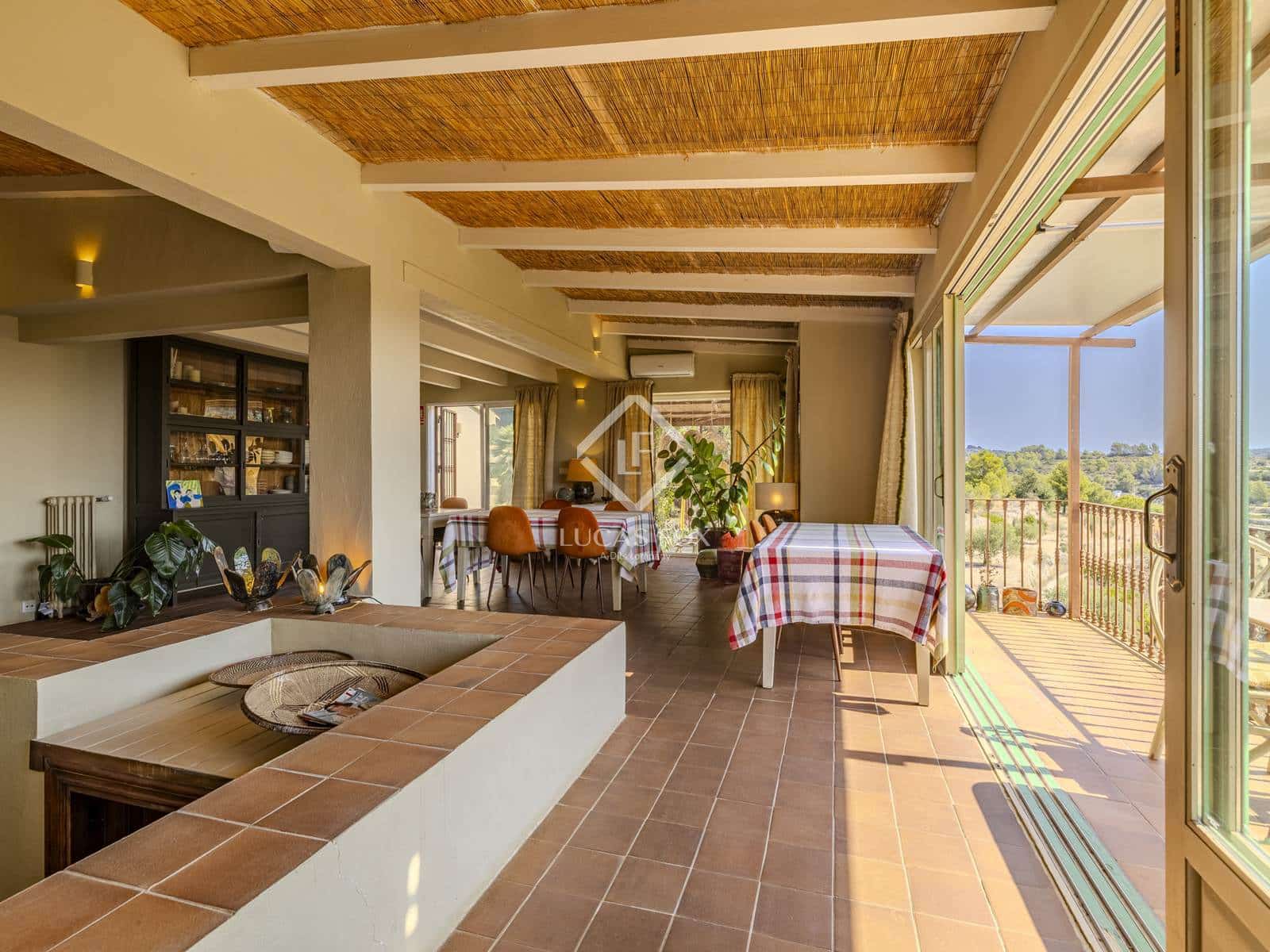 6 makuuhuone Huvila myytävänä paikassa Benissa mukana uima-altaan 
autotalli - 1 675 000 € (Ref: 9162943)