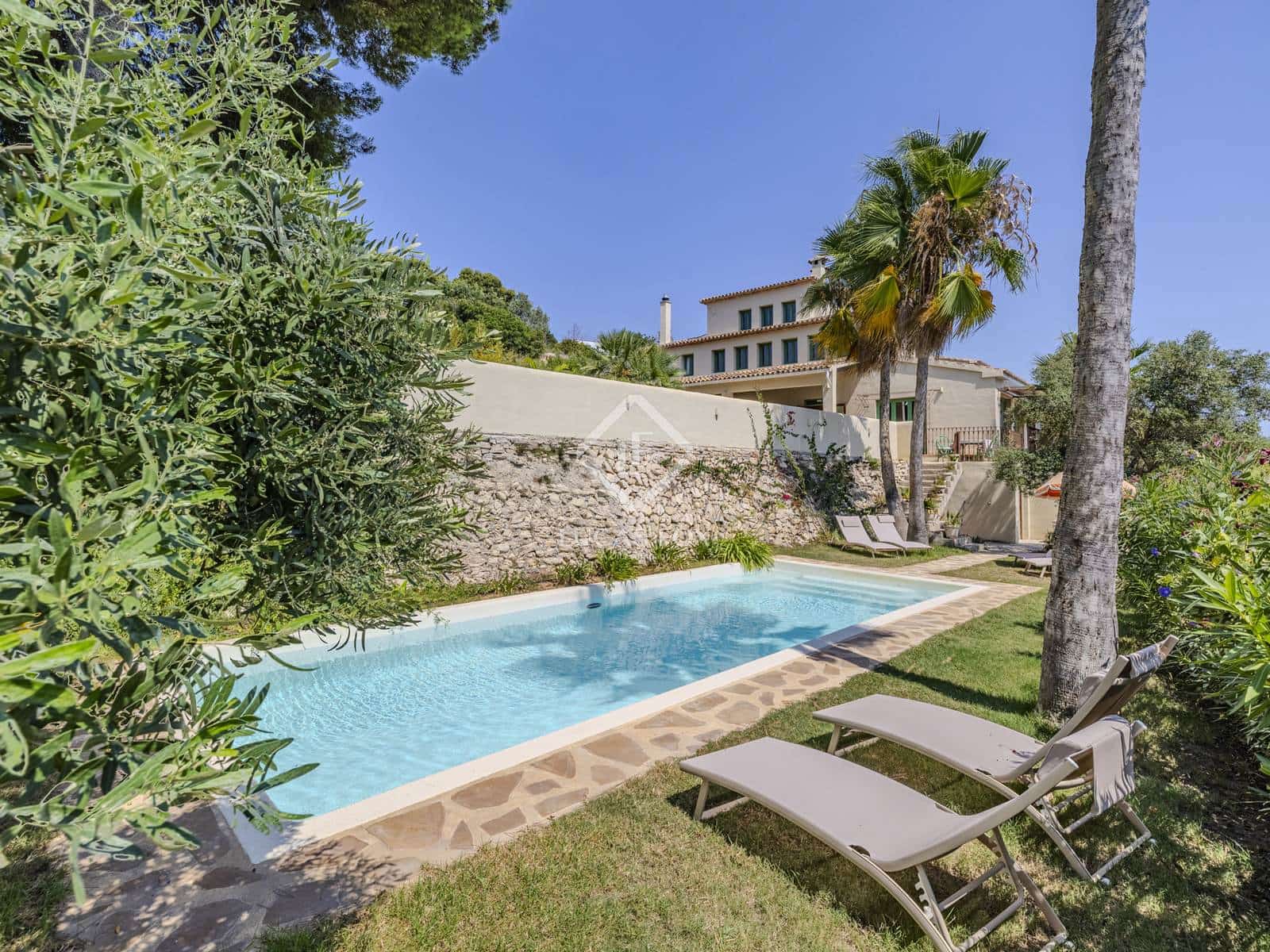 6 makuuhuone Huvila myytävänä paikassa Benissa mukana uima-altaan 
autotalli - 1 675 000 € (Ref: 9162943)