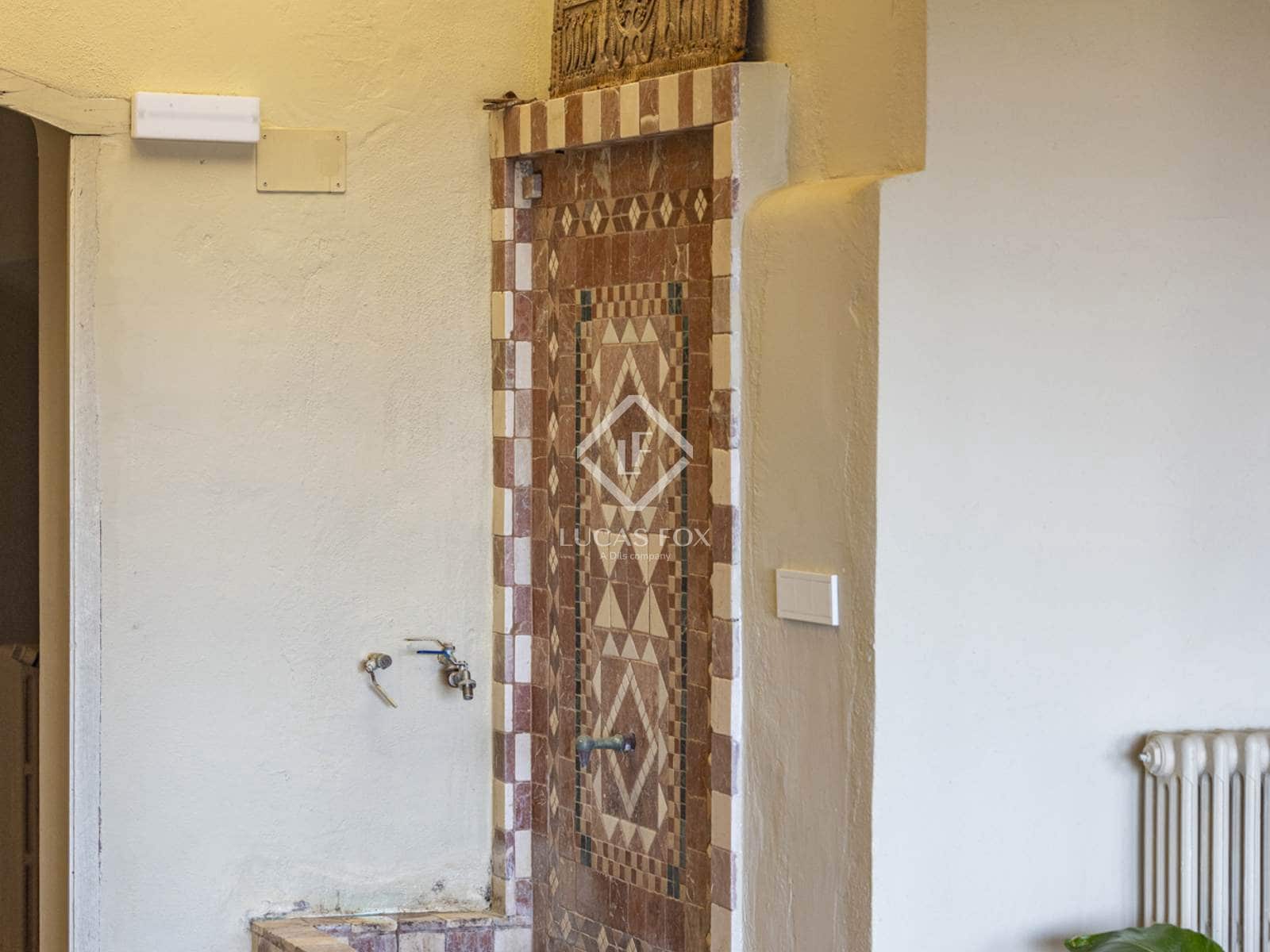 6 makuuhuone Huvila myytävänä paikassa Benissa mukana uima-altaan 
autotalli - 1 675 000 € (Ref: 9162943)