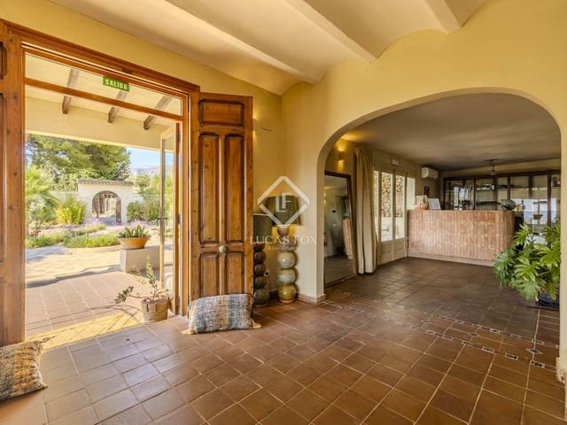 6 makuuhuone Huvila myytävänä paikassa Benissa mukana uima-altaan 
autotalli - 1 675 000 € (Ref: 9162943)