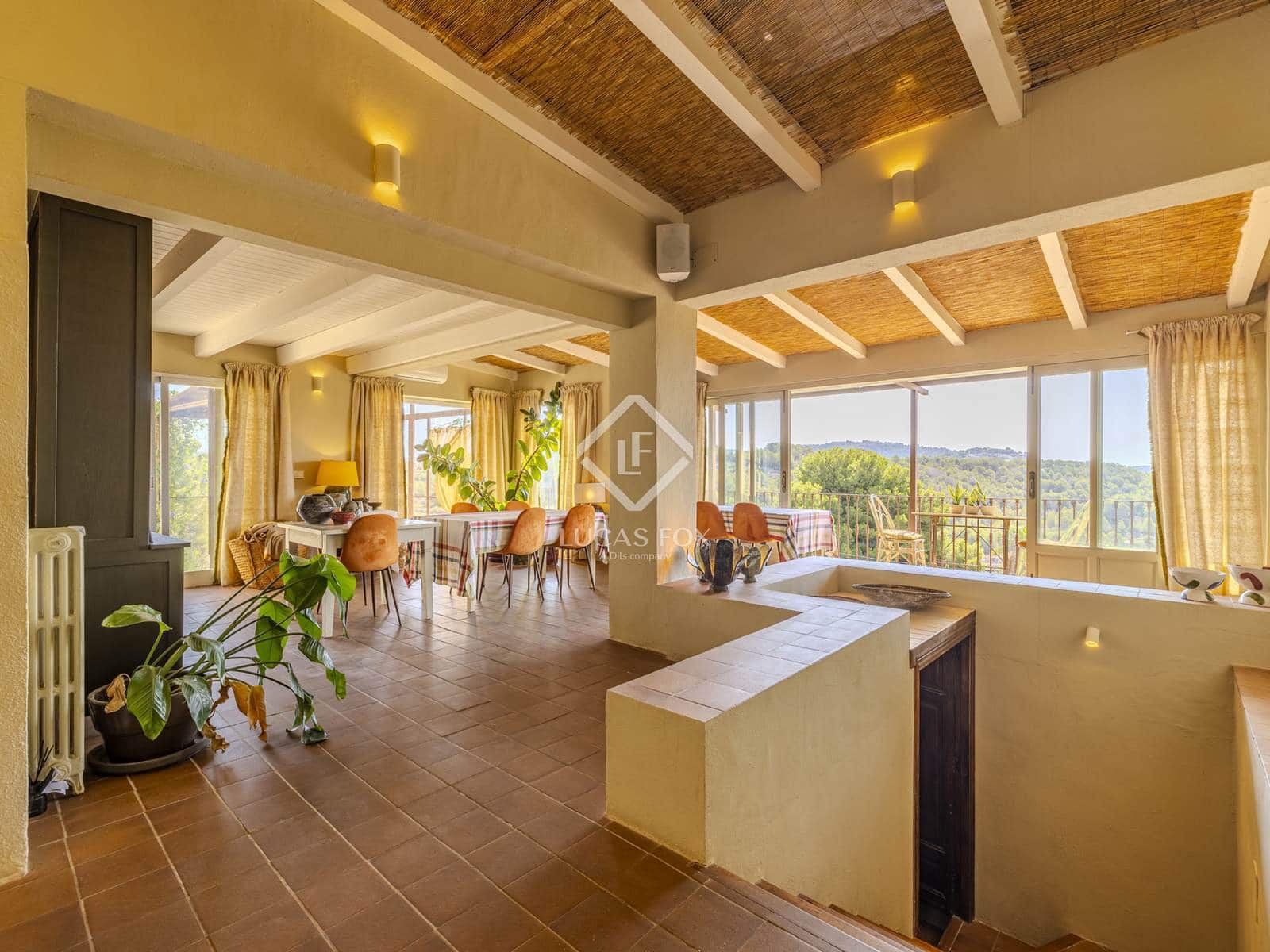 6 makuuhuone Huvila myytävänä paikassa Benissa mukana uima-altaan 
autotalli - 1 675 000 € (Ref: 9162943)