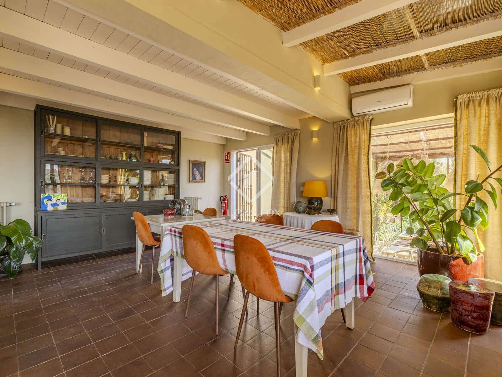 6 makuuhuone Huvila myytävänä paikassa Benissa mukana uima-altaan 
autotalli - 1 675 000 € (Ref: 9162943)