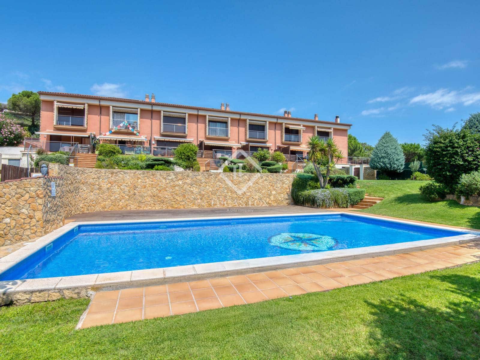 4 bedroom Villa for sale in Sant Feliu de Guixols with garage - € 674,000 (Ref: 9162945)