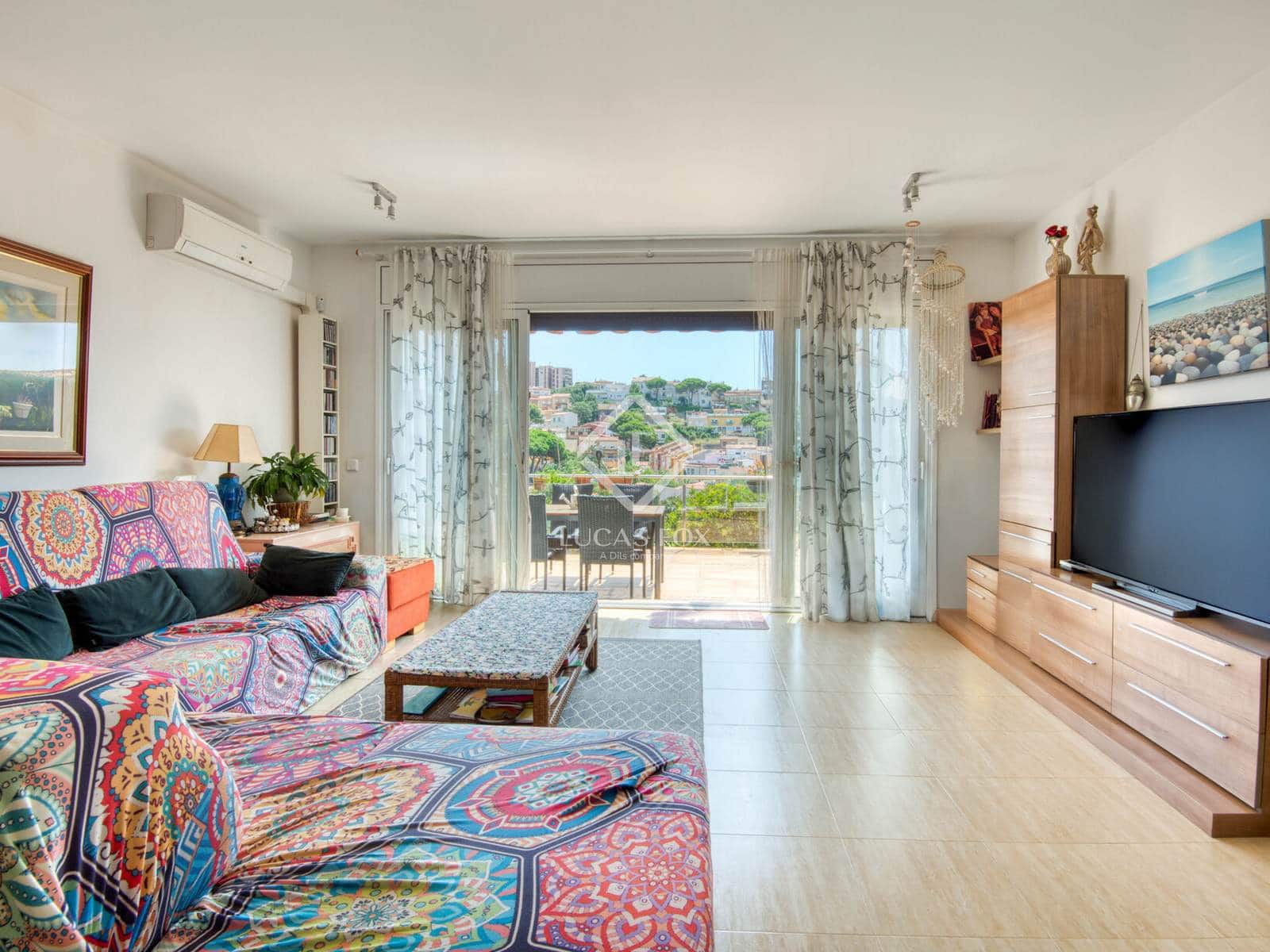 4 bedroom Villa for sale in Sant Feliu de Guixols with garage - € 674,000 (Ref: 9162945)