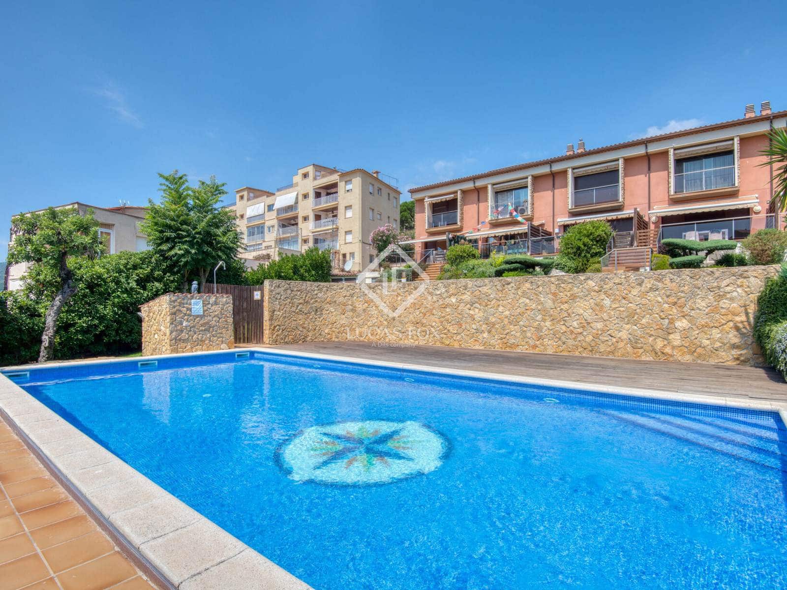 4 bedroom Villa for sale in Sant Feliu de Guixols with garage - € 674,000 (Ref: 9162945)