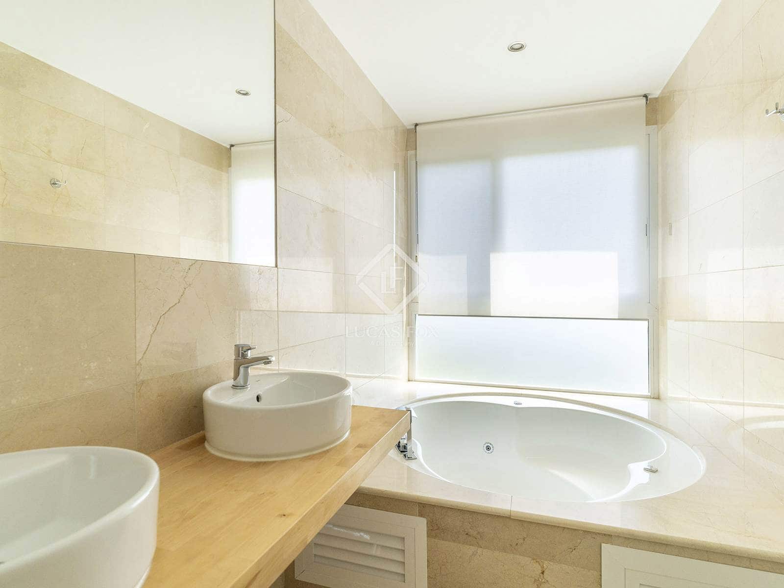 4 bedroom Villa for sale in Altea with pool garage - € 1,166,500 (Ref: 9163093)