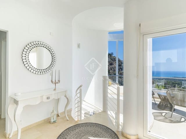 4 Zimmer Villa zu verkaufen in Altea mit Pool Garage - 1.166.500 € (Ref: 9163093)