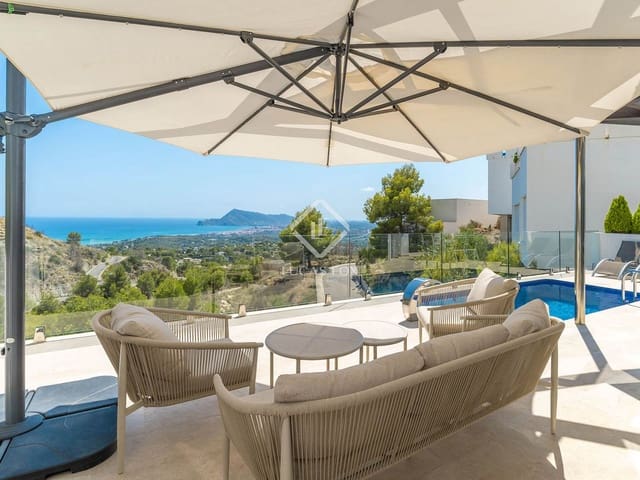 4 Zimmer Villa zu verkaufen in Altea mit Pool Garage - 1.166.500 € (Ref: 9163093)