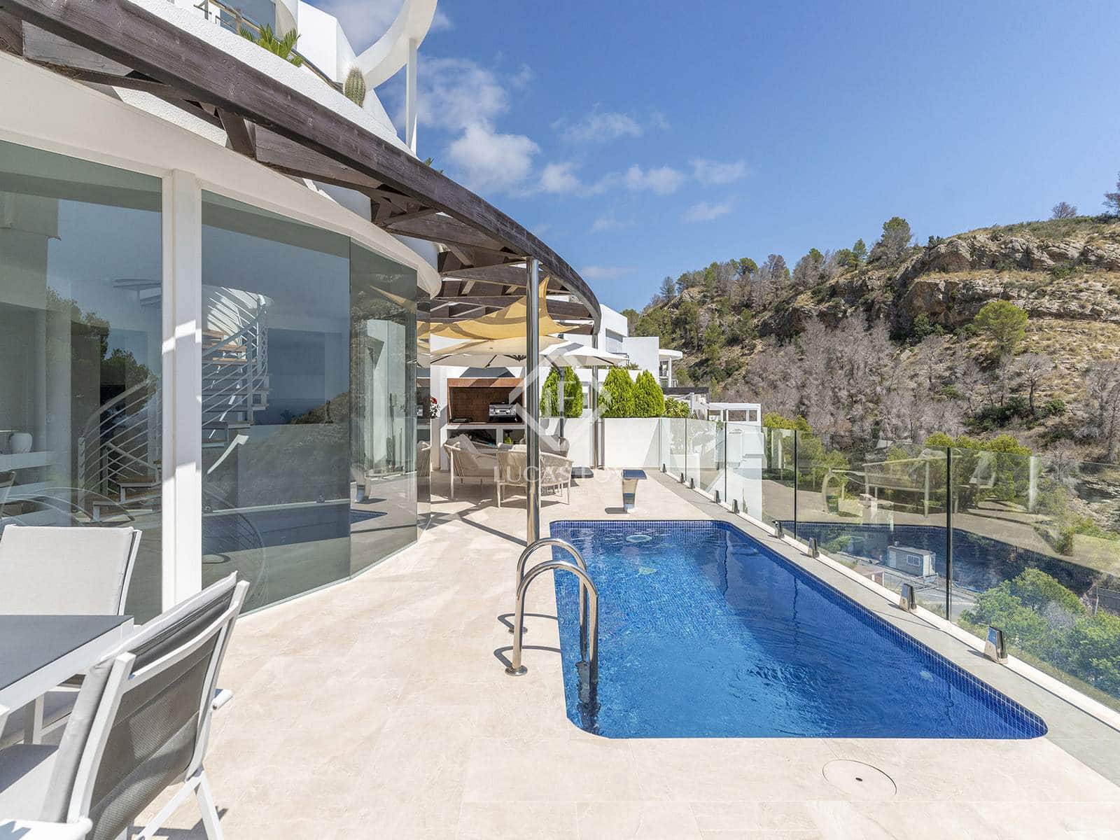 4 bedroom Villa for sale in Altea with pool garage - € 1,166,500 (Ref: 9163093)
