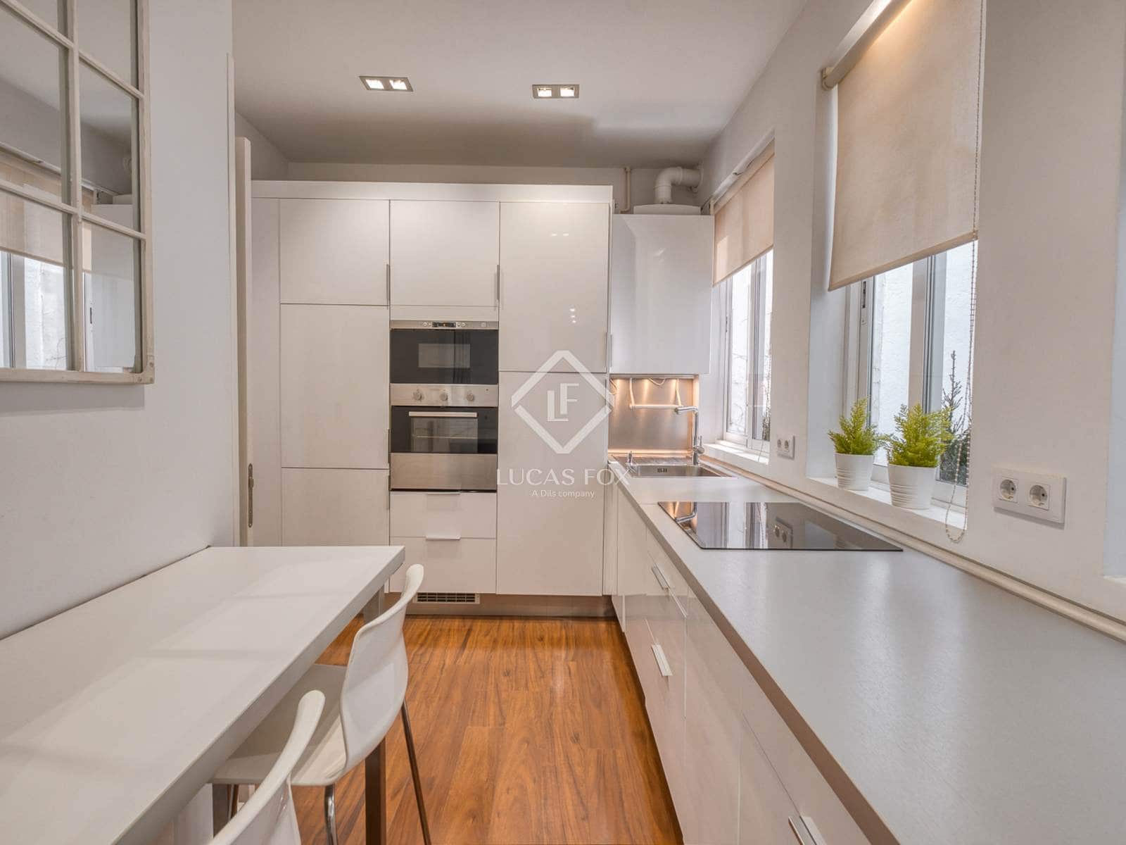 2 soveværelse Lejlighed til salg i Madrid by - € 760.000 (Ref: 9164300)