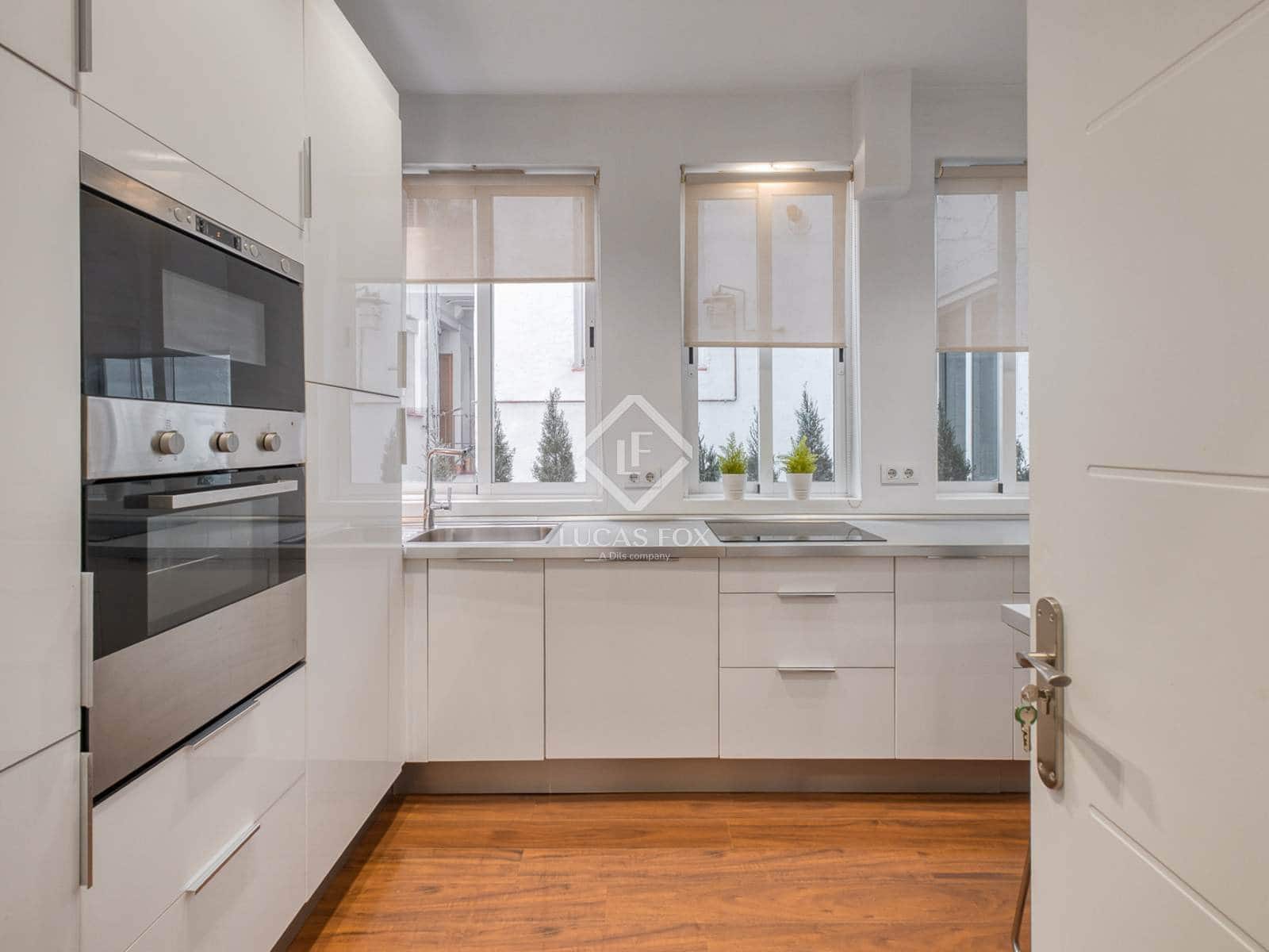 2 soveværelse Lejlighed til salg i Madrid by - € 760.000 (Ref: 9164300)