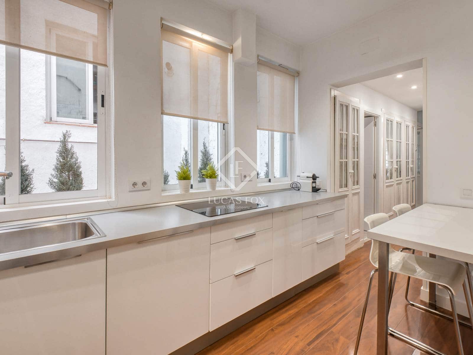 2 soveværelse Lejlighed til salg i Madrid by - € 760.000 (Ref: 9164300)