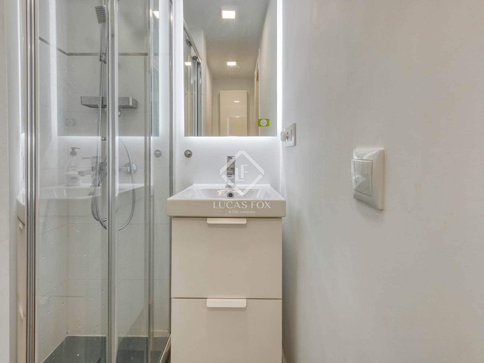 2 soveværelse Lejlighed til salg i Madrid by - € 760.000 (Ref: 9164300)