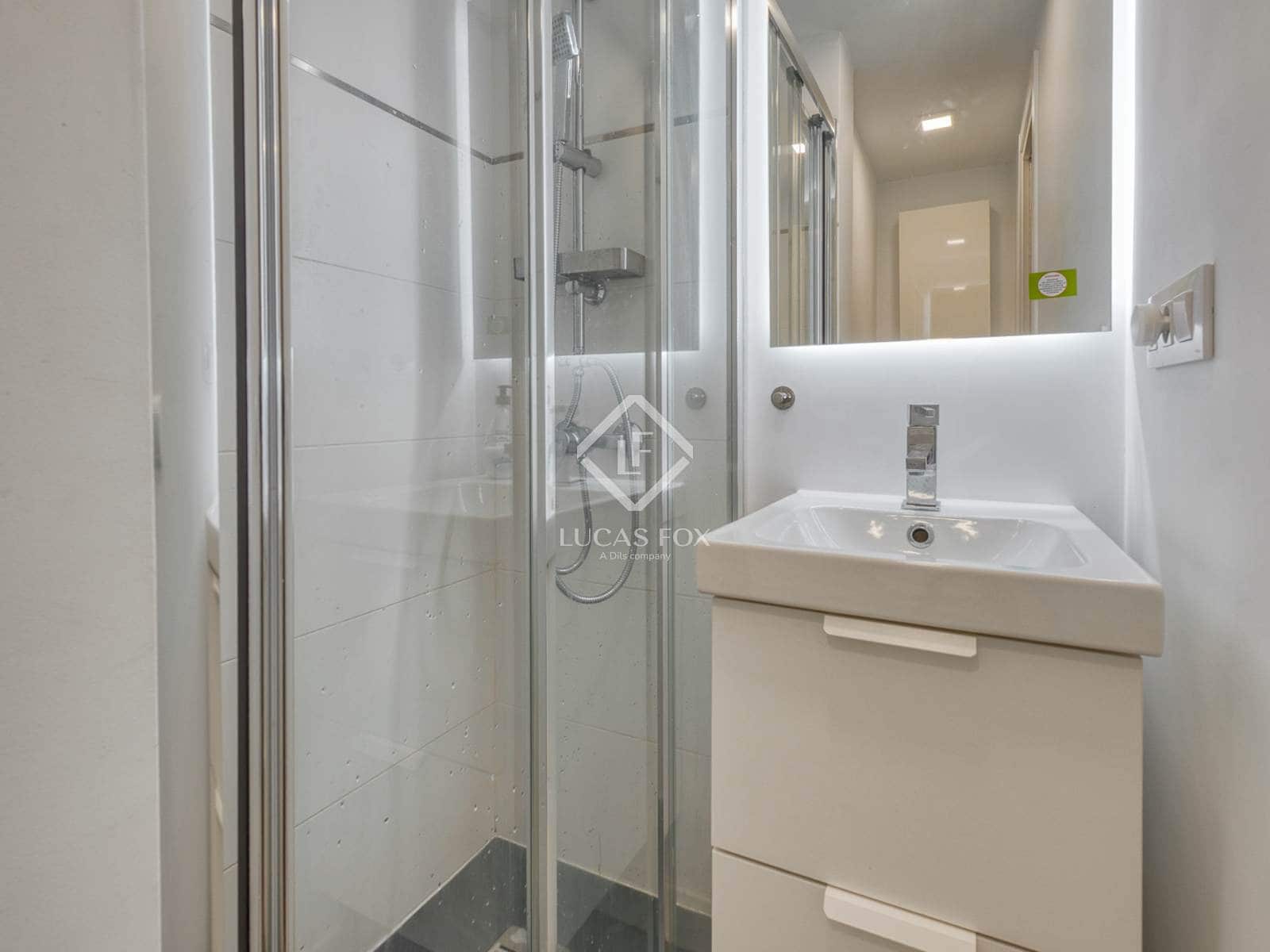 2 soveværelse Lejlighed til salg i Madrid by - € 760.000 (Ref: 9164300)