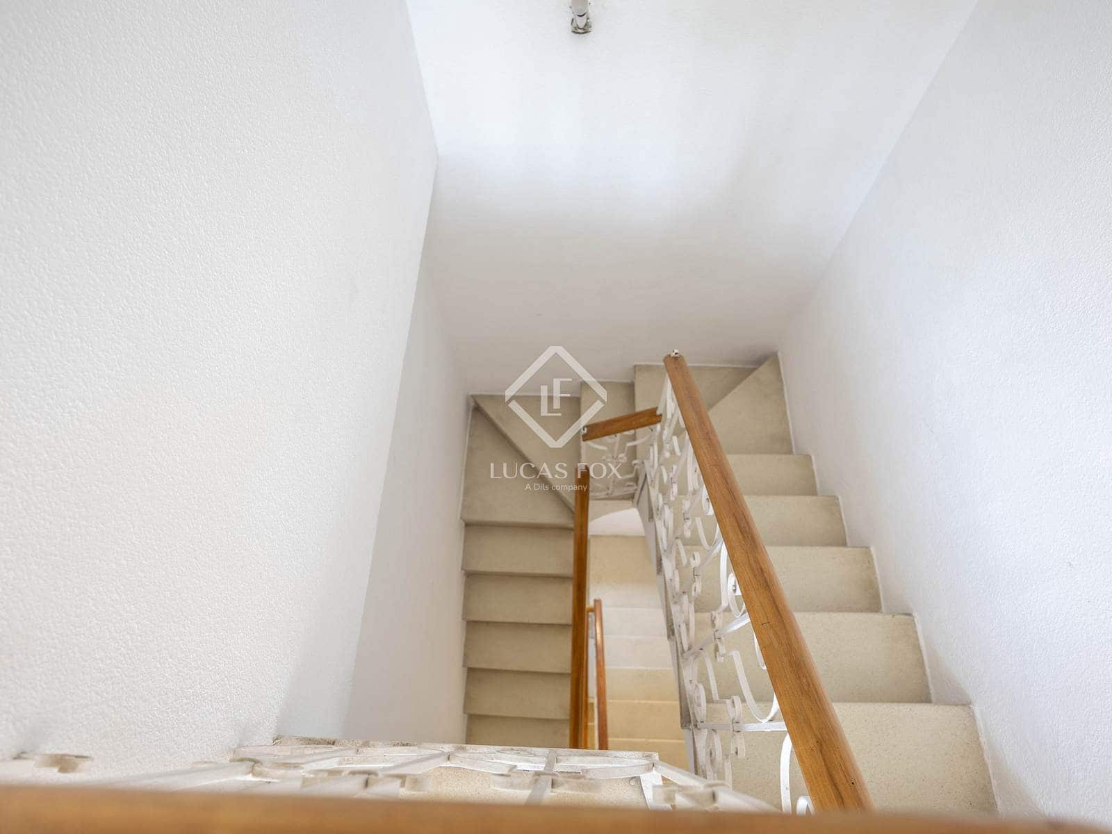 5 bedroom Villa for sale in Valencia city with garage - € 2,200,000 (Ref: 9164465)