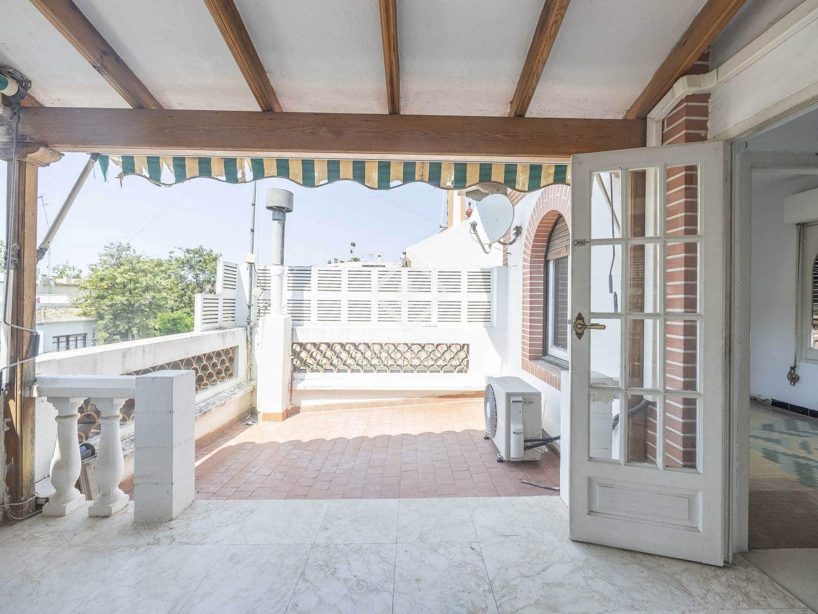 5 bedroom Villa for sale in Valencia city with garage - € 2,200,000 (Ref: 9164465)