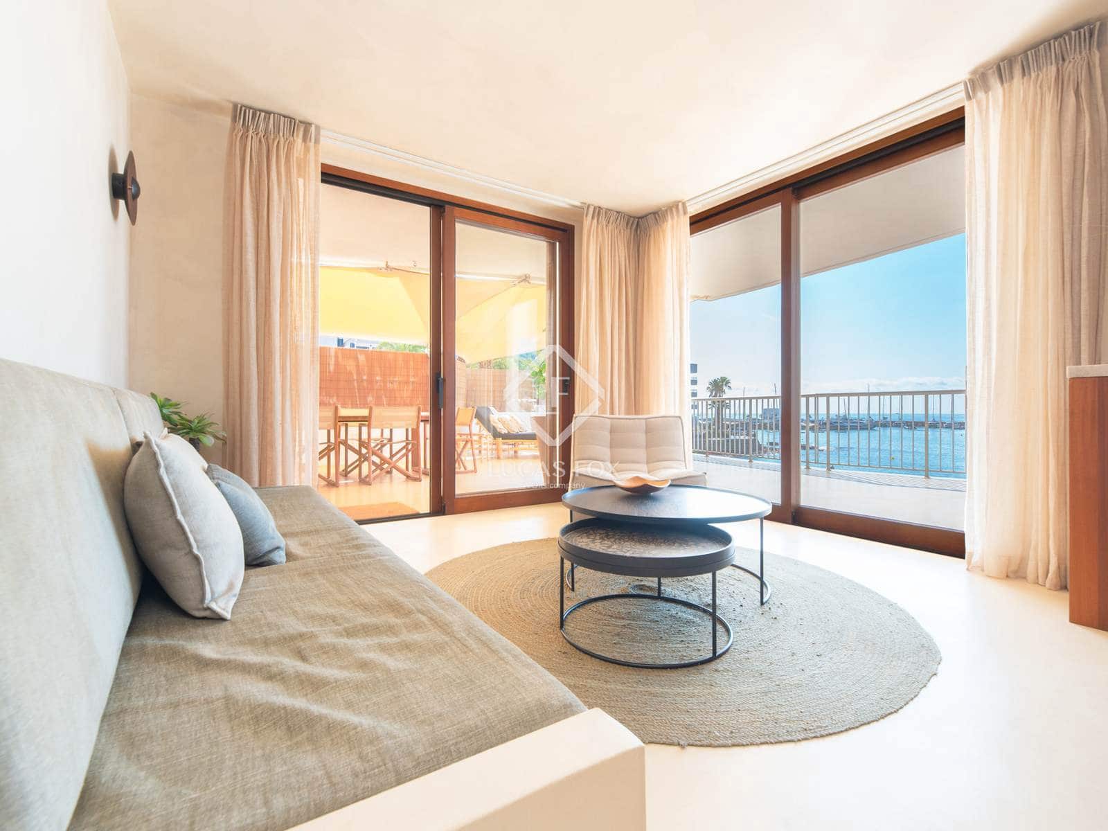 2 soveværelse Lejlighed til salg i Santa Eulalia / Santa Eularia med garage - € 1.200.000 (Ref: 9164466)