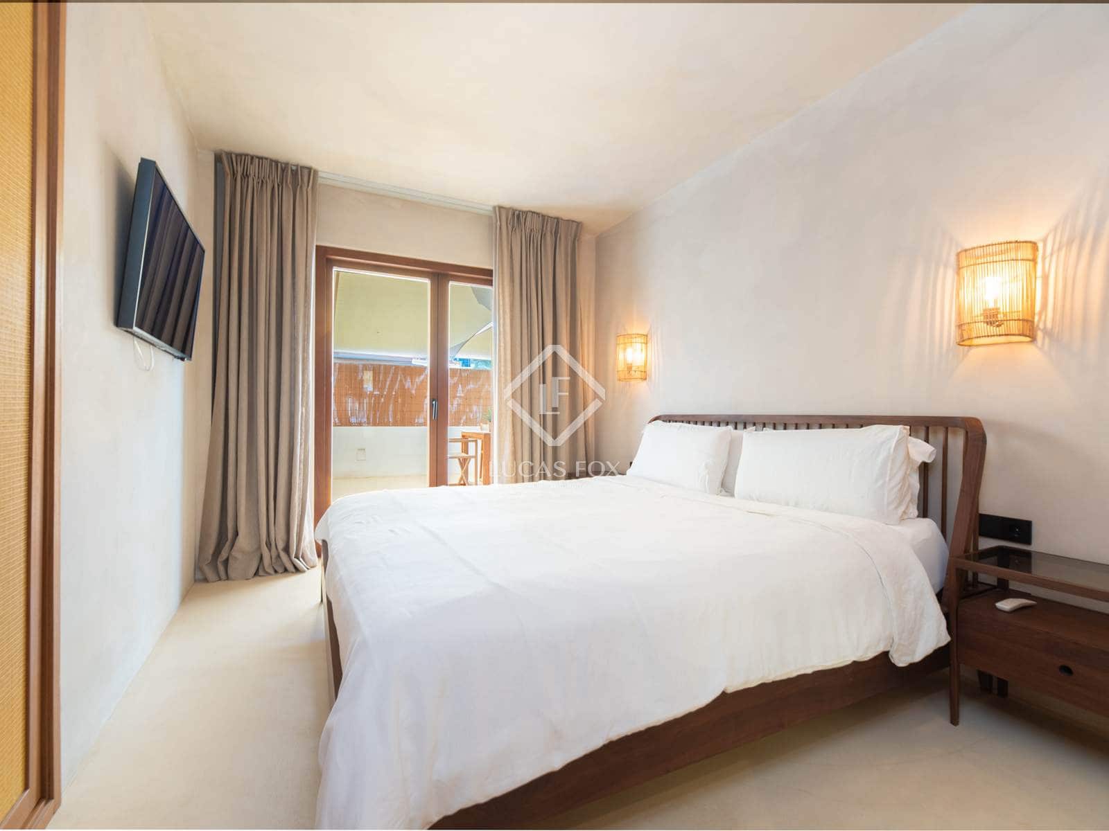 2 soveværelse Lejlighed til salg i Santa Eulalia / Santa Eularia med garage - € 1.200.000 (Ref: 9164466)