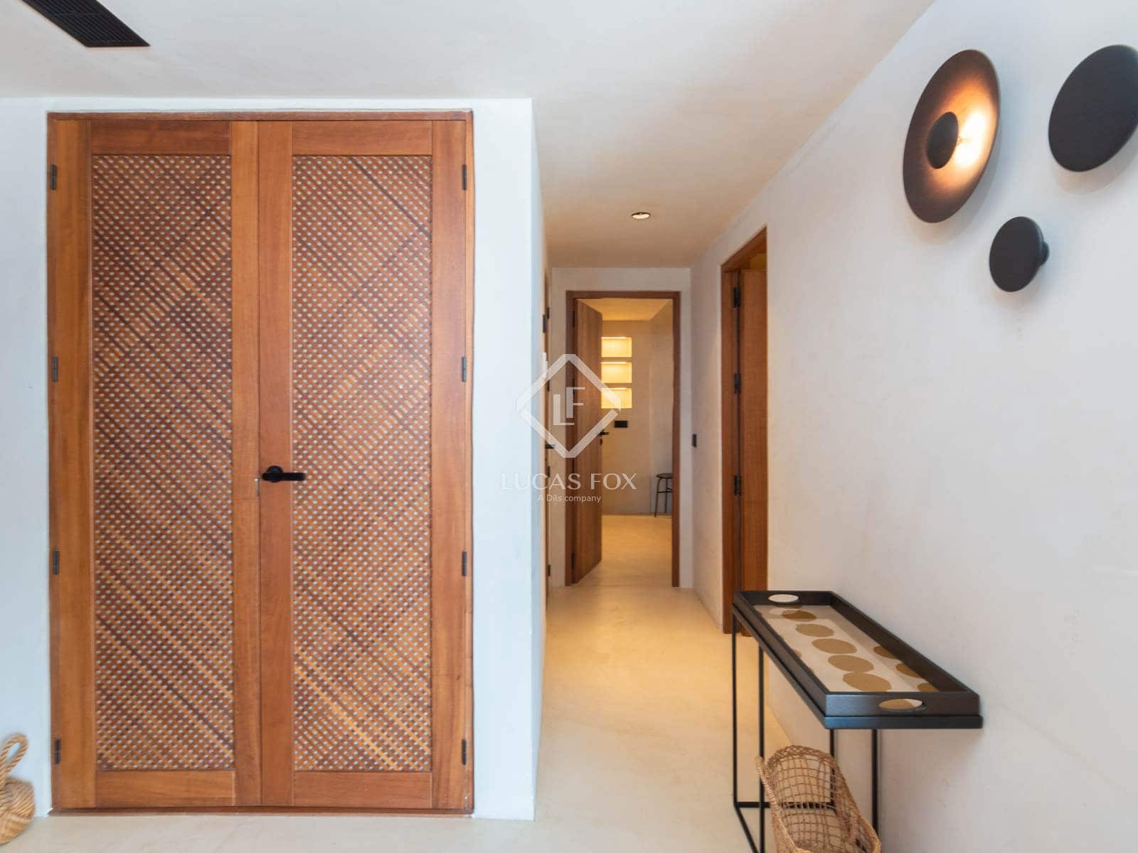 2 soveværelse Lejlighed til salg i Santa Eulalia / Santa Eularia med garage - € 1.200.000 (Ref: 9164466)