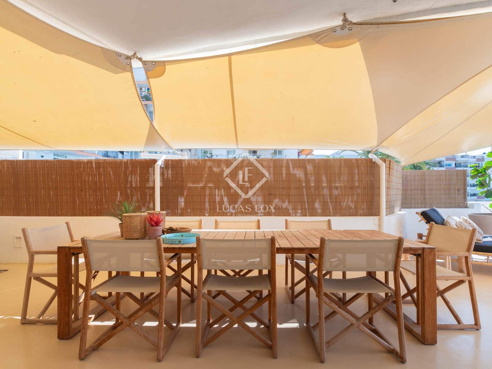 2 soveværelse Lejlighed til salg i Santa Eulalia / Santa Eularia med garage - € 1.200.000 (Ref: 9164466)