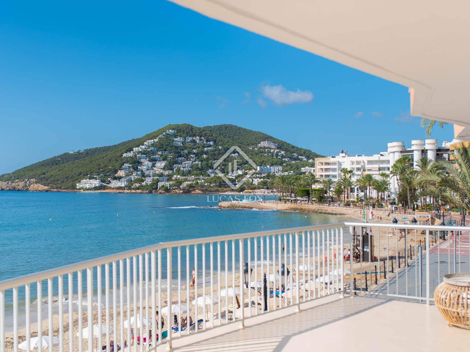 2 soveværelse Lejlighed til salg i Santa Eulalia / Santa Eularia med garage - € 1.200.000 (Ref: 9164466)