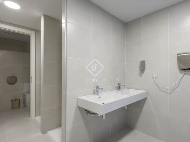 Apartamento de 3 habitaciones en València ciudad en venta con piscina garaje - 785.000 € (Ref: 9164467)