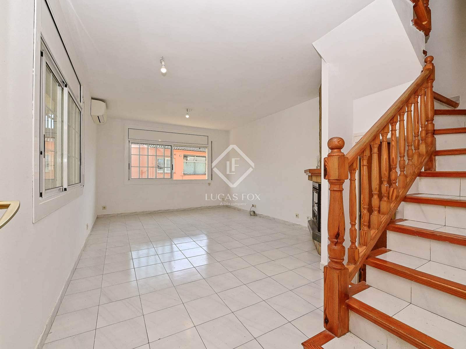 3 soveværelse Villa til salg i Platja d'Aro med garage - € 325.000 (Ref: 9164778)