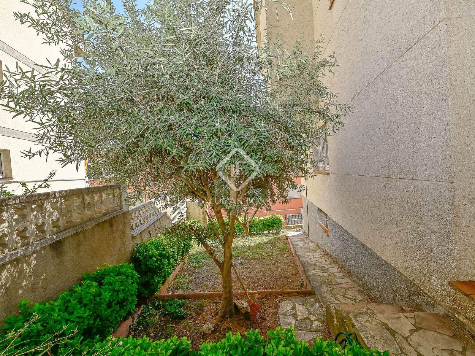 3 soveværelse Villa til salg i Platja d'Aro med garage - € 325.000 (Ref: 9164778)