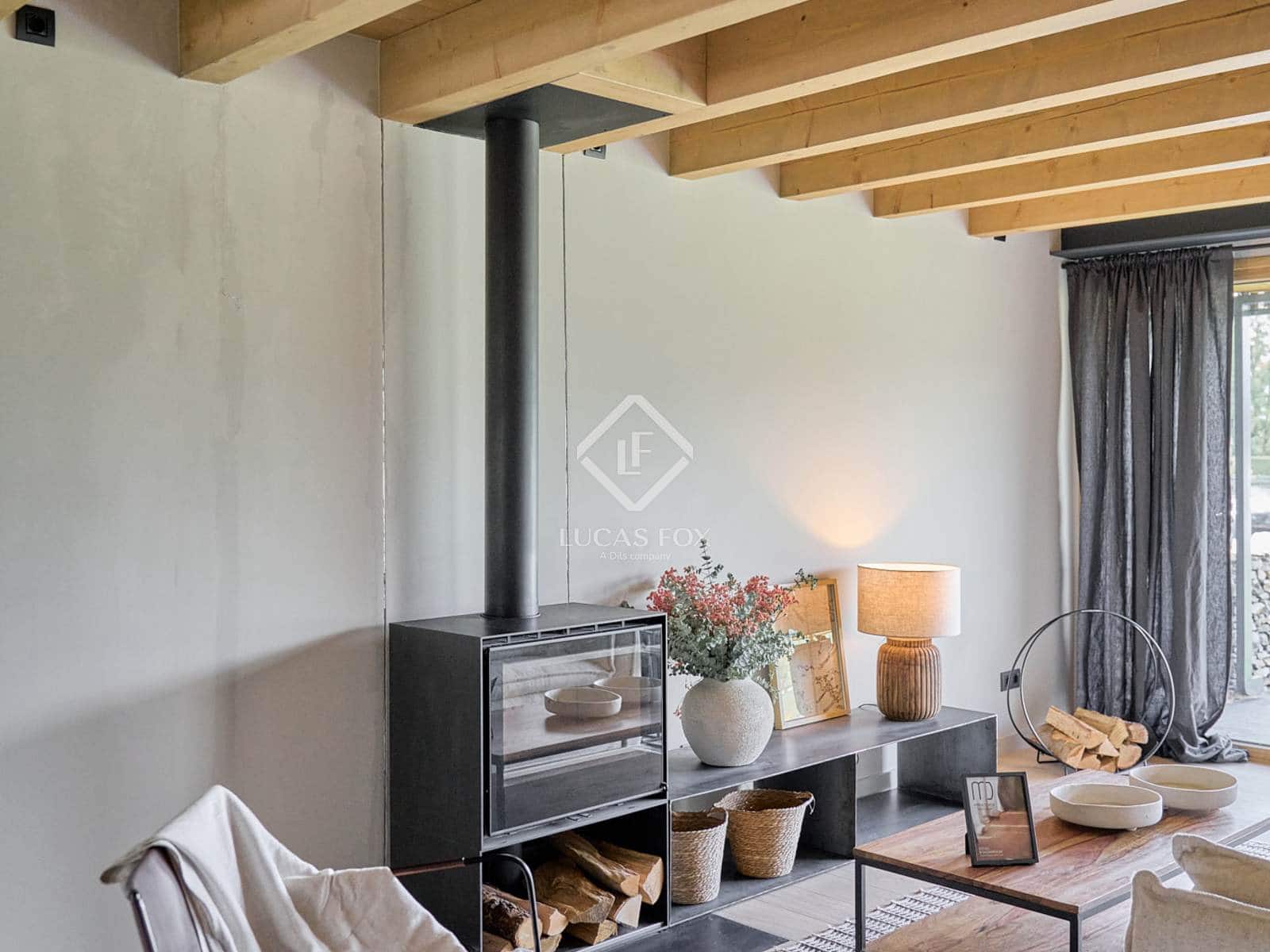 4 soveværelse Villa til salg i Isovol med swimmingpool garage - € 815.000 (Ref: 9166623)