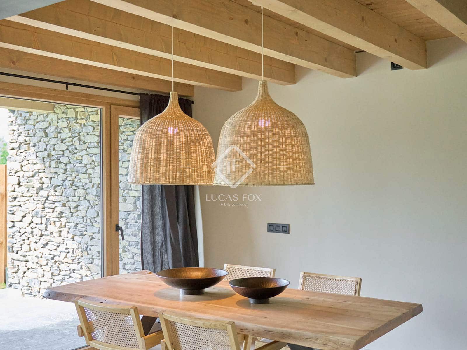 4 soveværelse Villa til salg i Isovol med swimmingpool garage - € 815.000 (Ref: 9166623)