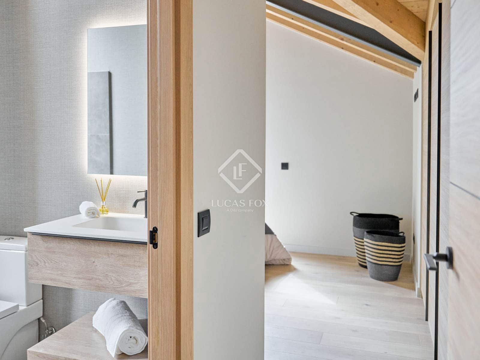 4 soveværelse Villa til salg i Isovol med swimmingpool garage - € 815.000 (Ref: 9166623)