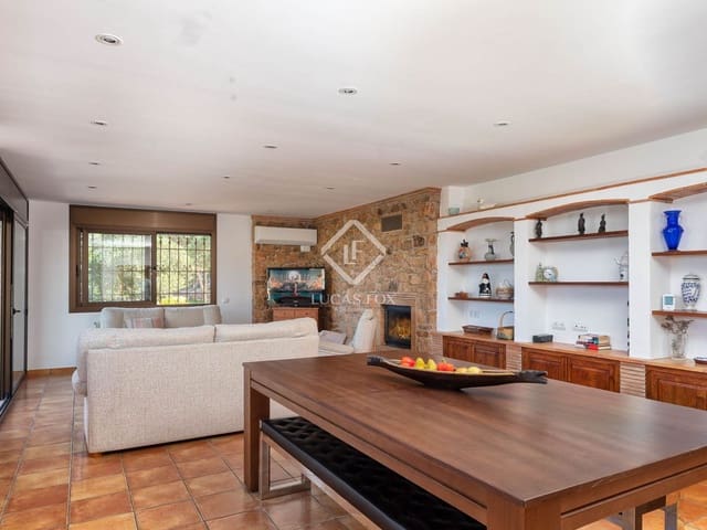 5 bedroom Villa for sale in Tamariu, Palafrugell with pool garage - € 1,650,000 (Ref: 9168058)
