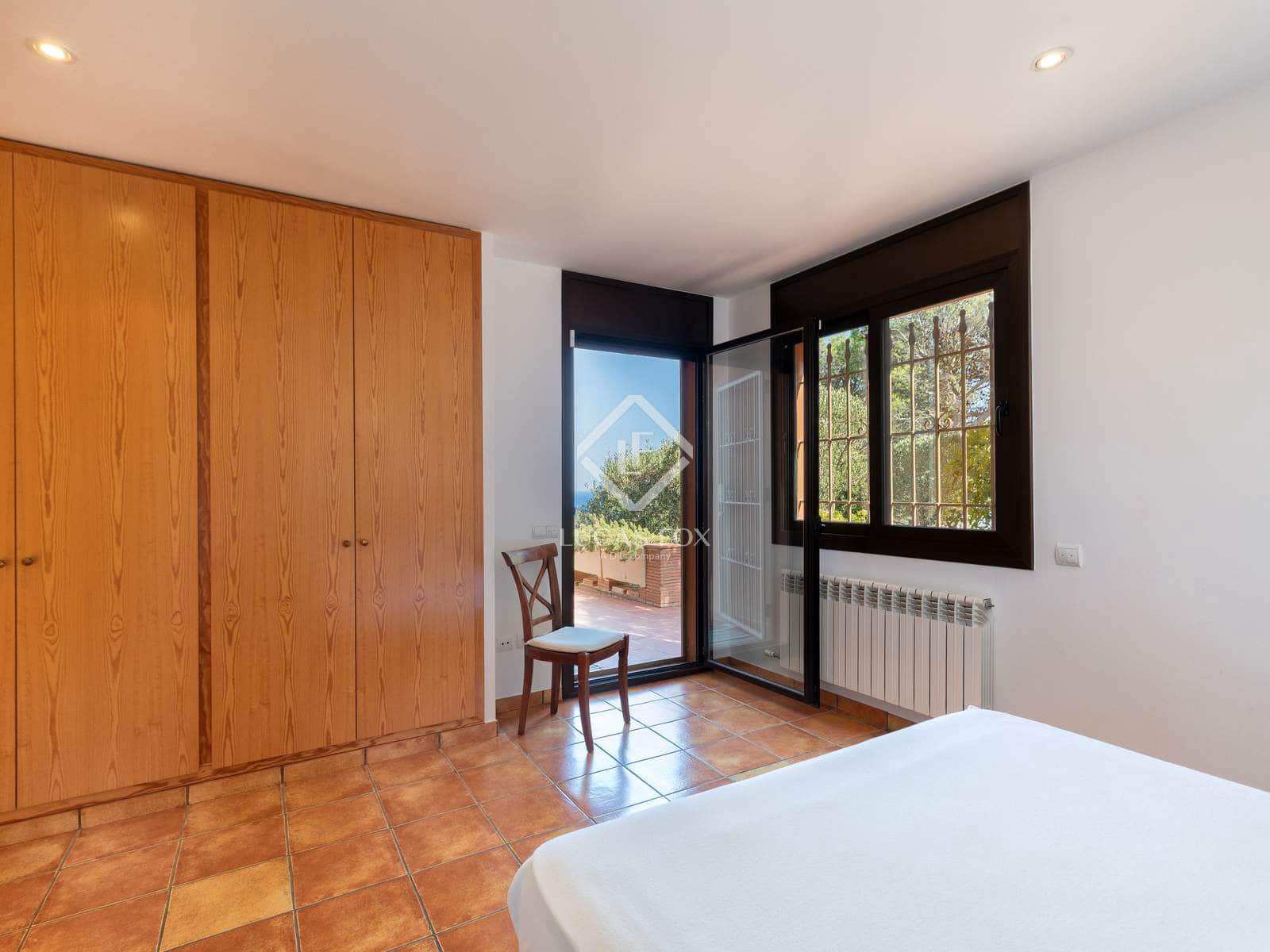 5 slaapkamer Villa te koop in Tamariu met zwembad garage - € 1.650.000 (Ref: 9168058)