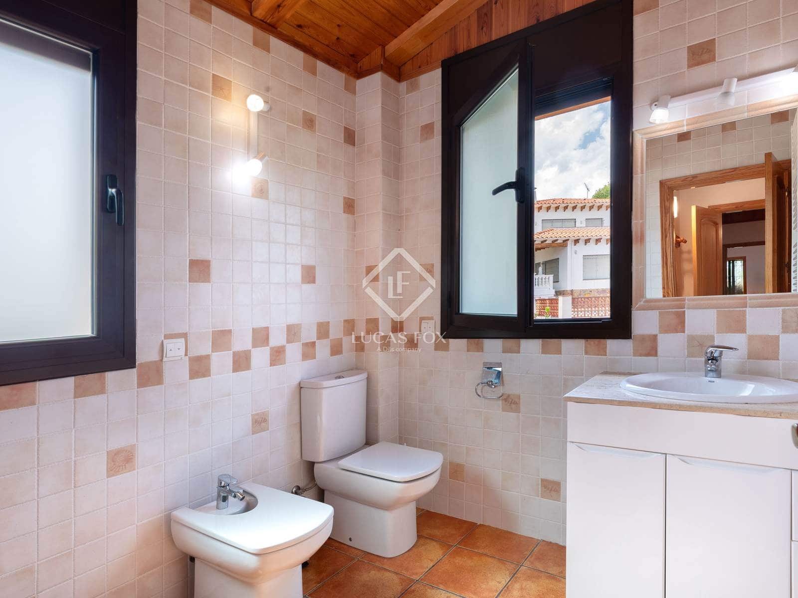 5 slaapkamer Villa te koop in Tamariu met zwembad garage - € 1.650.000 (Ref: 9168058)