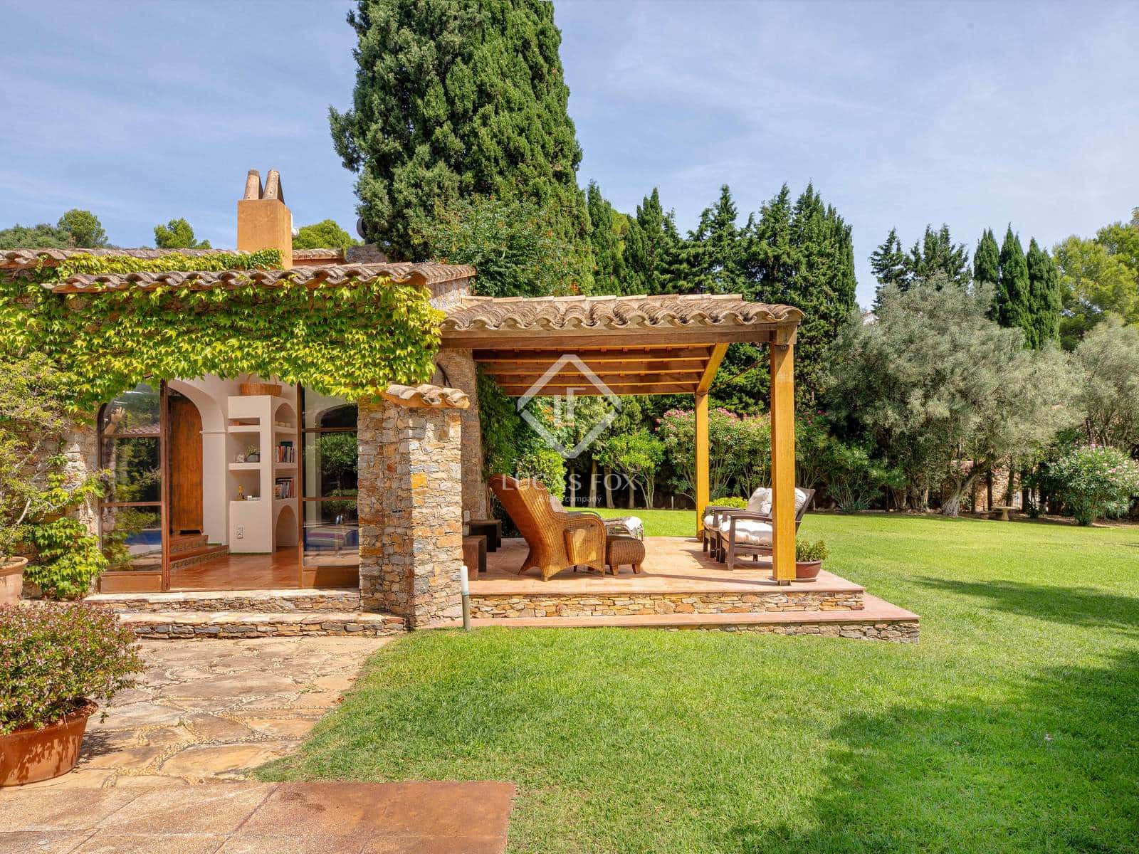 4 bedroom Villa for sale in Begur with pool garage - € 2,750,000 (Ref: 9168305)