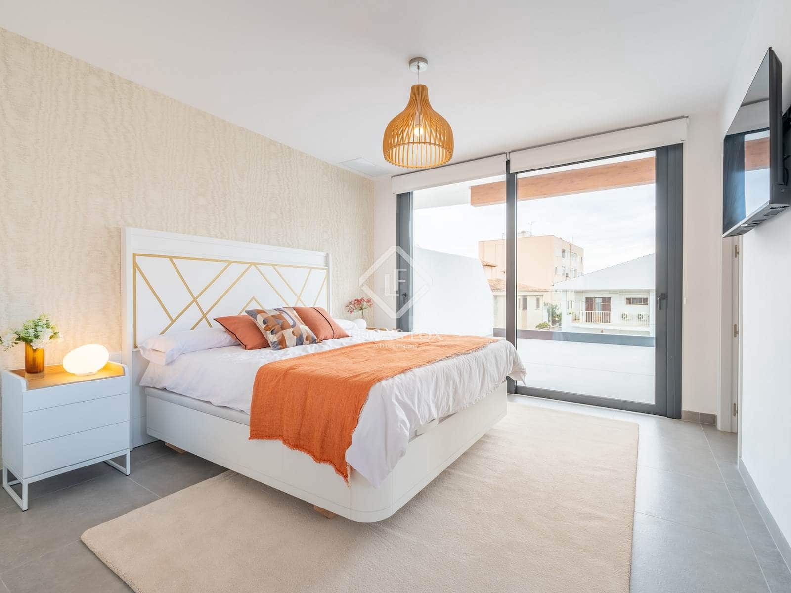 3 soveværelse Villa til salg i Cala Ratjada med swimmingpool garage - € 875.000 (Ref: 9168307)