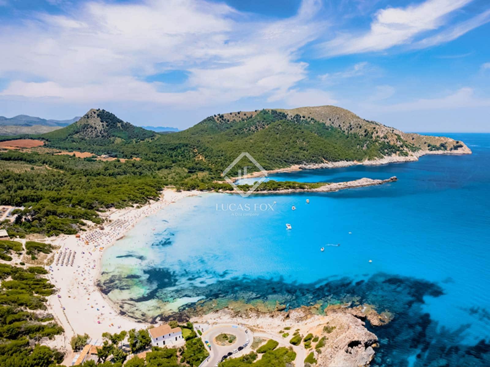 3 soveværelse Villa til salg i Cala Ratjada med swimmingpool garage - € 970.000 (Ref: 9168308)