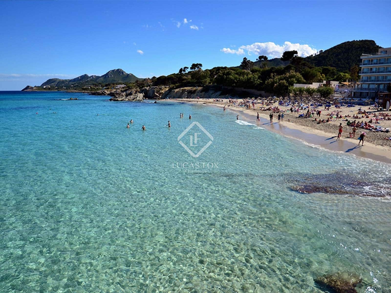 3 soveværelse Villa til salg i Cala Ratjada med swimmingpool garage - € 970.000 (Ref: 9168308)