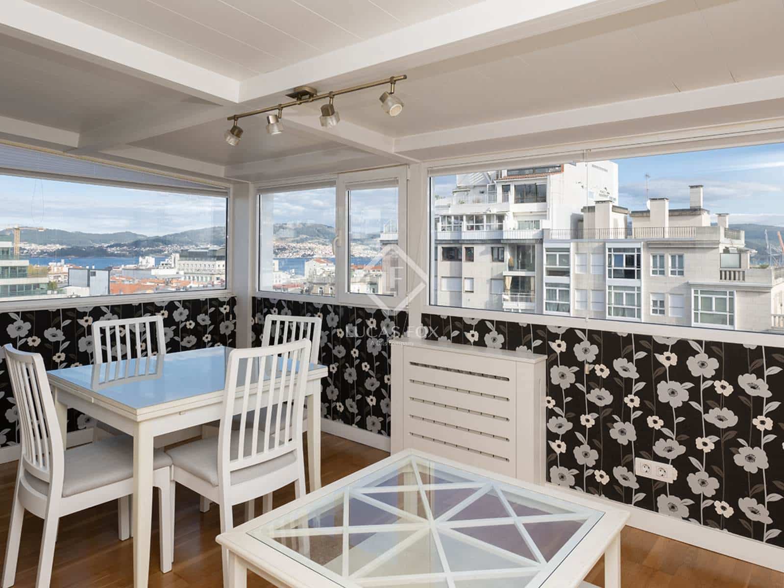 2 soveværelse Penthouse til leje i Vigo - € 1.900 (Ref: 9170474)